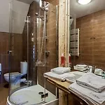 Stara Pravda - History Hotel
