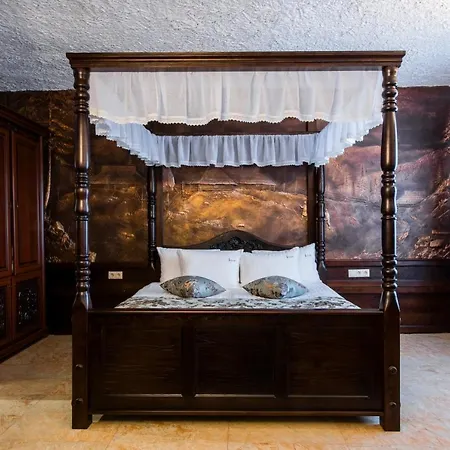 Stara Pravda - History Hotel