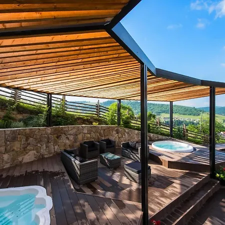 Stara Pravda - History מלון