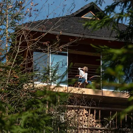 Stara Pravda - History מלון