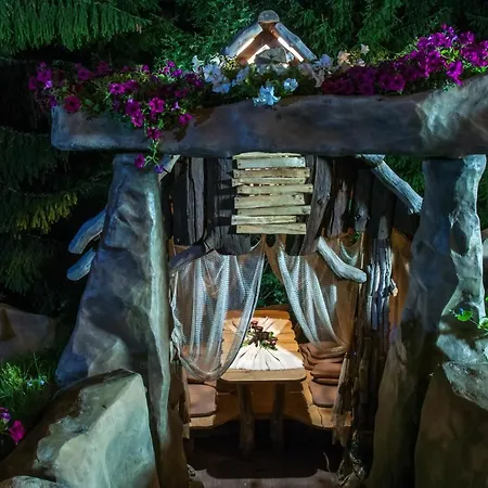 מלון Stara Pravda - History 2*