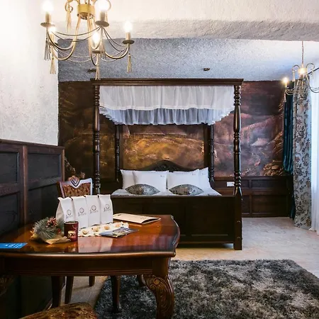 Stara Pravda - History 2* בוקובל